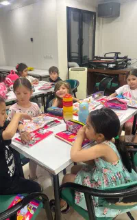 کلاس انگلیسی کودکان ۳ سال به بالا