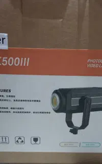 ویدئو لایت مدل KY BK500W  همراه با سه پایه فلزی
