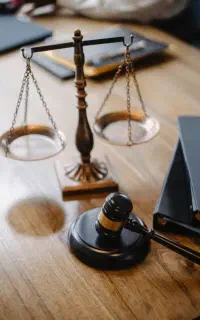 وکیل  /وکالت تخخصی در امور کیفری/جنایی/جزایی