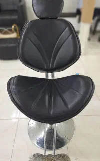 صندلی اصلاح و میکاپ