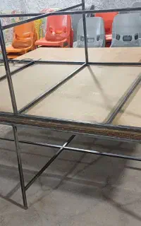 میزِکار
