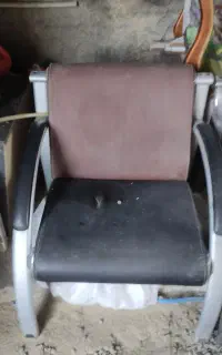 دوعددصندلی انتظار