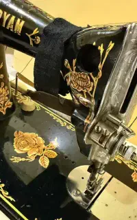 چرخ خیاطی با درب