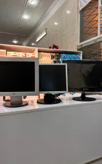 مانیتوره الجی تخت ۱۶ اینچ با مهلت تست