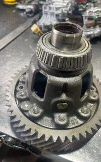 تعمیر انواع گیربکس اتومات و ماشین های خارجی و چینی