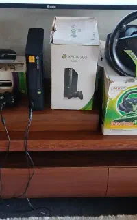 XBOX 360 Super slim