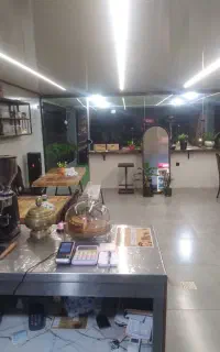 به یک خانم جهت کاردر کافه صبحانه نیازمندم