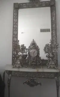 آینه و شمعدان برنجی