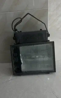 پرژکتور نور افکن بزرگ