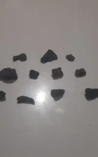 ۱۱عدد شهاب سنگ