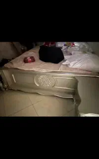 تخت  پاتختی کار کرده در حد نوو  قیمت ده میلیون