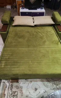مبل تختخوابشو دو نفره و میز دو نفره