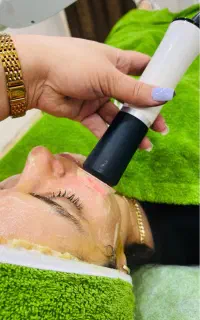 پلاژن تراپی پاکسازی صورت در مطب