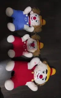 ۷۰۰