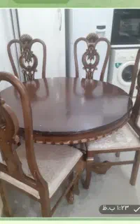 میز غذاخوری ۴نفره چوب گردو درحد نو