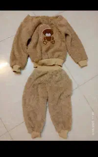 کتونی. کفش. بلوز و شلوار بچگانه نو