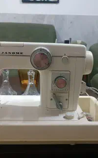 چرخ خیاطی ژانومه مدل ۸۰۲ ژاپنی