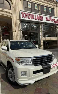 تویوتا لندکروز مدل ۲۰۱۳