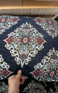 پشتی پر بار مخمل مناسب کافه و رستوران و باغ ویلا
