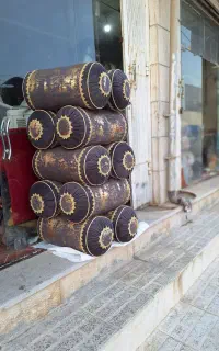 تنوع  پشتی و بالشت و شاهنشین در طرحهای مختلف