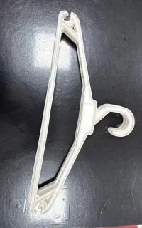 چوب رختی سفید