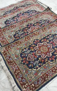 فرش ۱.۵ متری