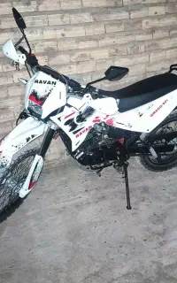 فروش موتور سیکلت روان 200