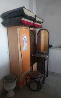 کمد و میز آرایشی