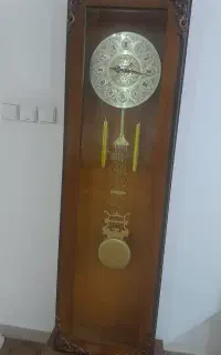 ساعت ایستاده تمیز وسالم