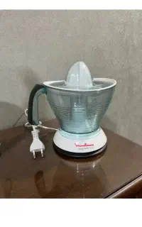 آبمیوه گیر