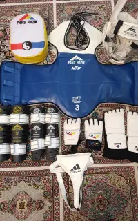 لباس مبارزه تکواندو