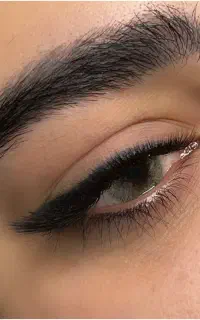 با آموزش اکستنشن مژه مهارت و درآمدتو شروع کن