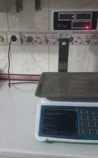 ترازو و وسایل سوپر مارکت