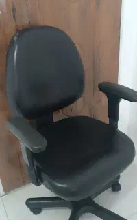 صندلی چرخ دار