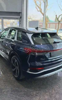 آوودی Q4 2025 صفر/آئودی کیو 4 ای ترون 40/پلاک شده