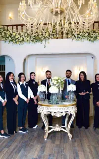 استخدامِ منشیِ پذیرش کلینیک زیبایی دکتر چالشی