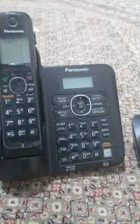 تلفن بیسیم. 3 گوشی