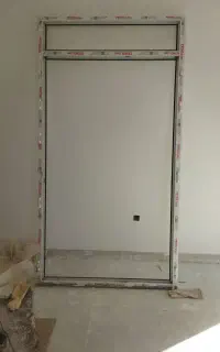 درب پی وی سی دو جداره