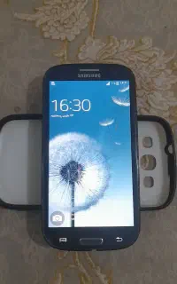 گوشی سامسونگ دو مدل موجود S3 و J7 (دره شهر)