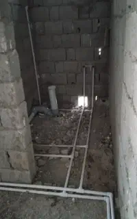 برق کار لوله کشی اب  تخریب کار