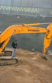 بیل مکانیکی هیوندای ۲۱۰