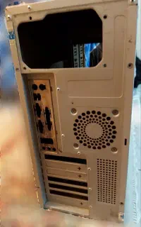 کیس کامپیوتر