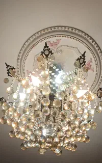 ۳عدد لوستر برنز و۲ عدد لوستر دیواری