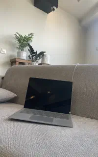 Surface laptop 5 i7 16