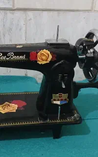 چرخ خیاطی  دو گل  دستی نو