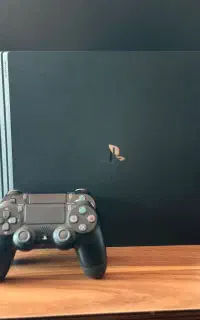 Ps4 pro کپی خور دو دسته فول گیم