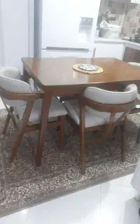 میز و صندلی نهارخوری