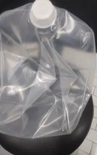تعدادی مشک آب