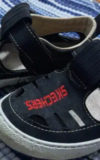 کفش بچگانه ۲۷