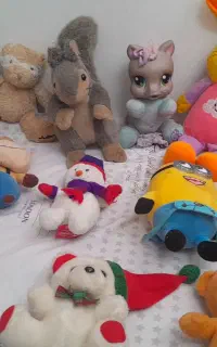 عروسک واسباب بازی